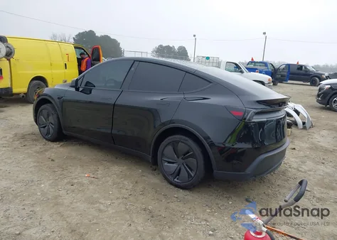2026 Tesla Model Y Long Range Dual Motor All-Wheel Drive z USA, uszkodzony, nr VIN 7SAYGDED2TA446609